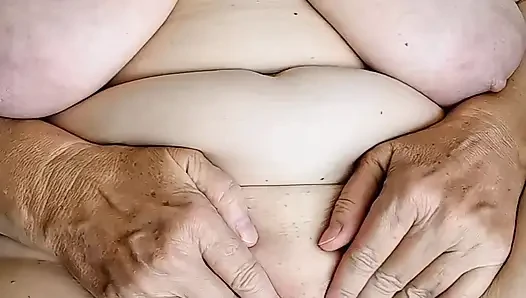 Gilf panas bersenang-senang dengan bbc dalam posisi yang berbeda