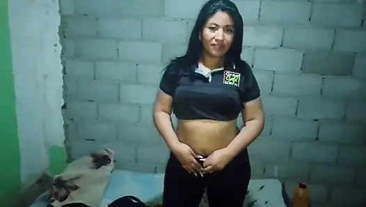 Латина-брюнетка С Большой Задницей В Конечном Итоге Мастурбирует, Заставляя Тебя Кричать От Удовольствия