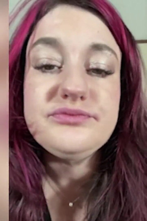 Giganta snaps! Reduce el mocoso y la rompe con dominación de los pies