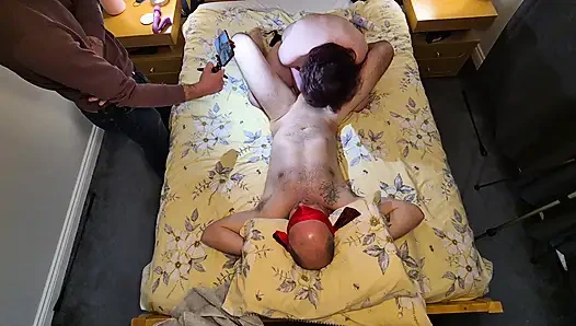 Suami merekam istrinya sama pria asing untuk pertama kalinya