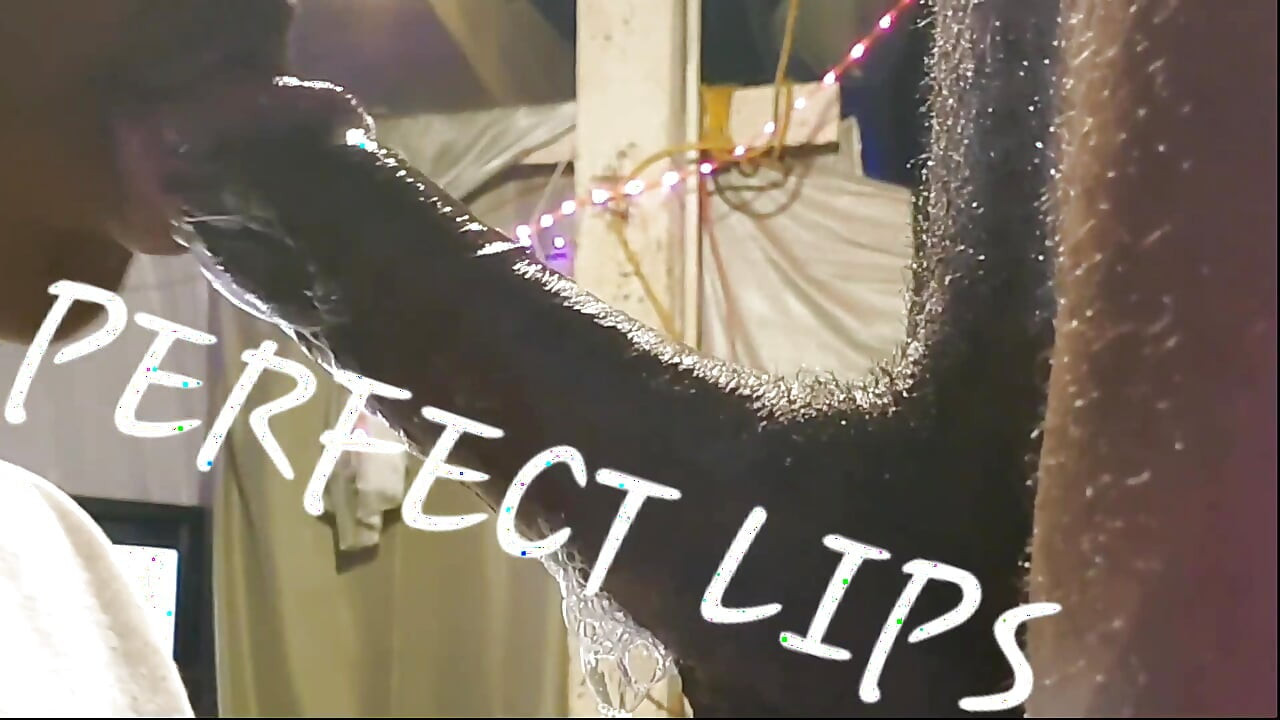 ¡Los labios perfectos lo hicieron reventar una leche dura!! de su descuidada garganta profunda de su polla