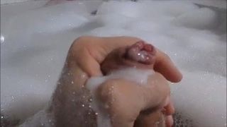 wanking in bath