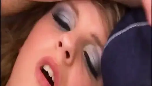 Çaresiz azgın amcıklar - mahvolmaya hazır