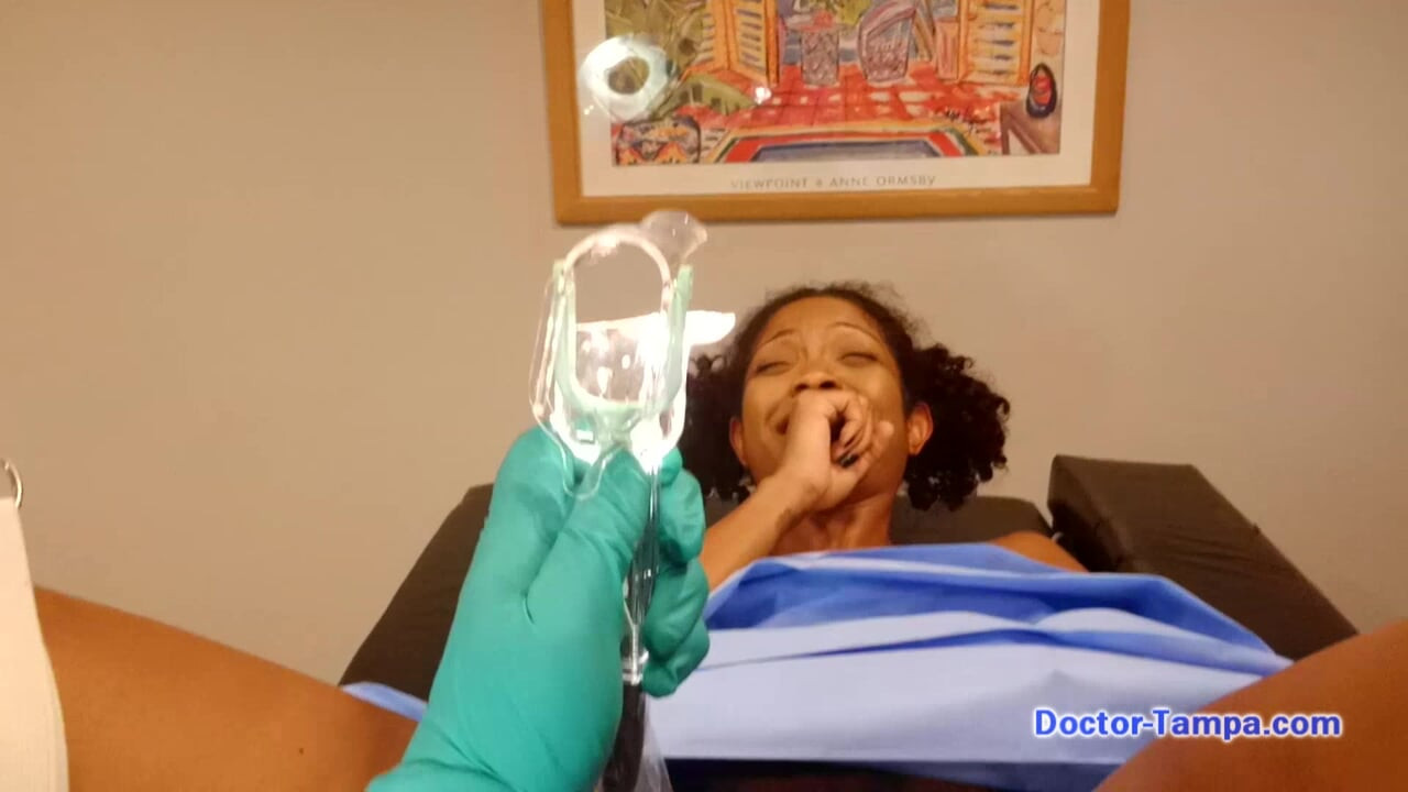 $CLOV Become Doctor Tampa During Lotus Lain's Gyno Exam