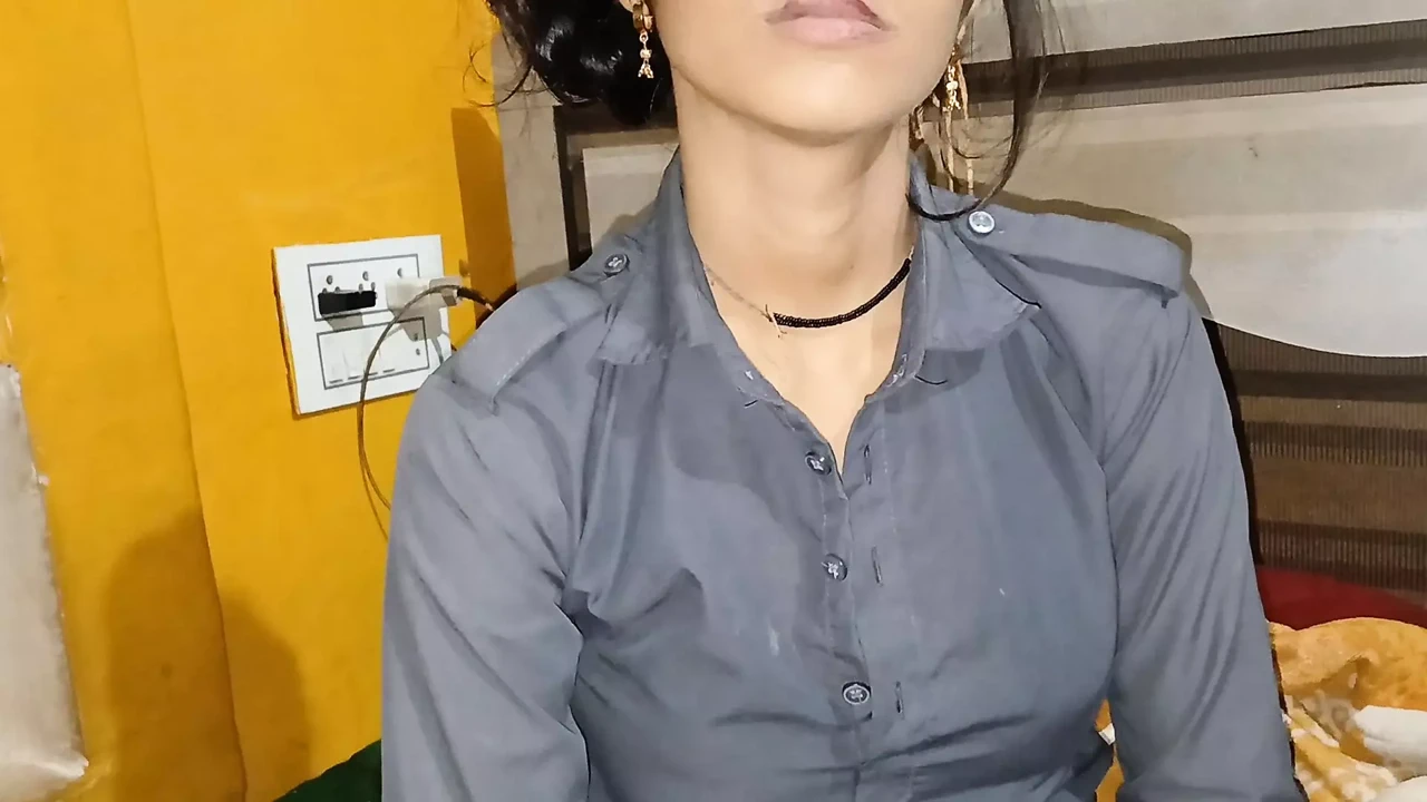 The teacher sucked the land in his mouth on the pretext of teaching his own student girl