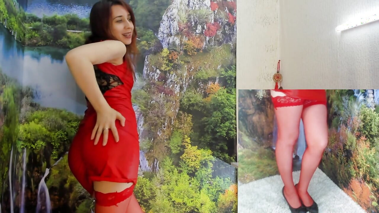 Sie Setzte Sich Rittling, Bekam Einen Spritzer Und Einen Orgasmus