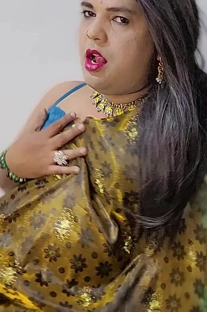 Me in Gree Part 1 Love Green Saree Book Your Show Today