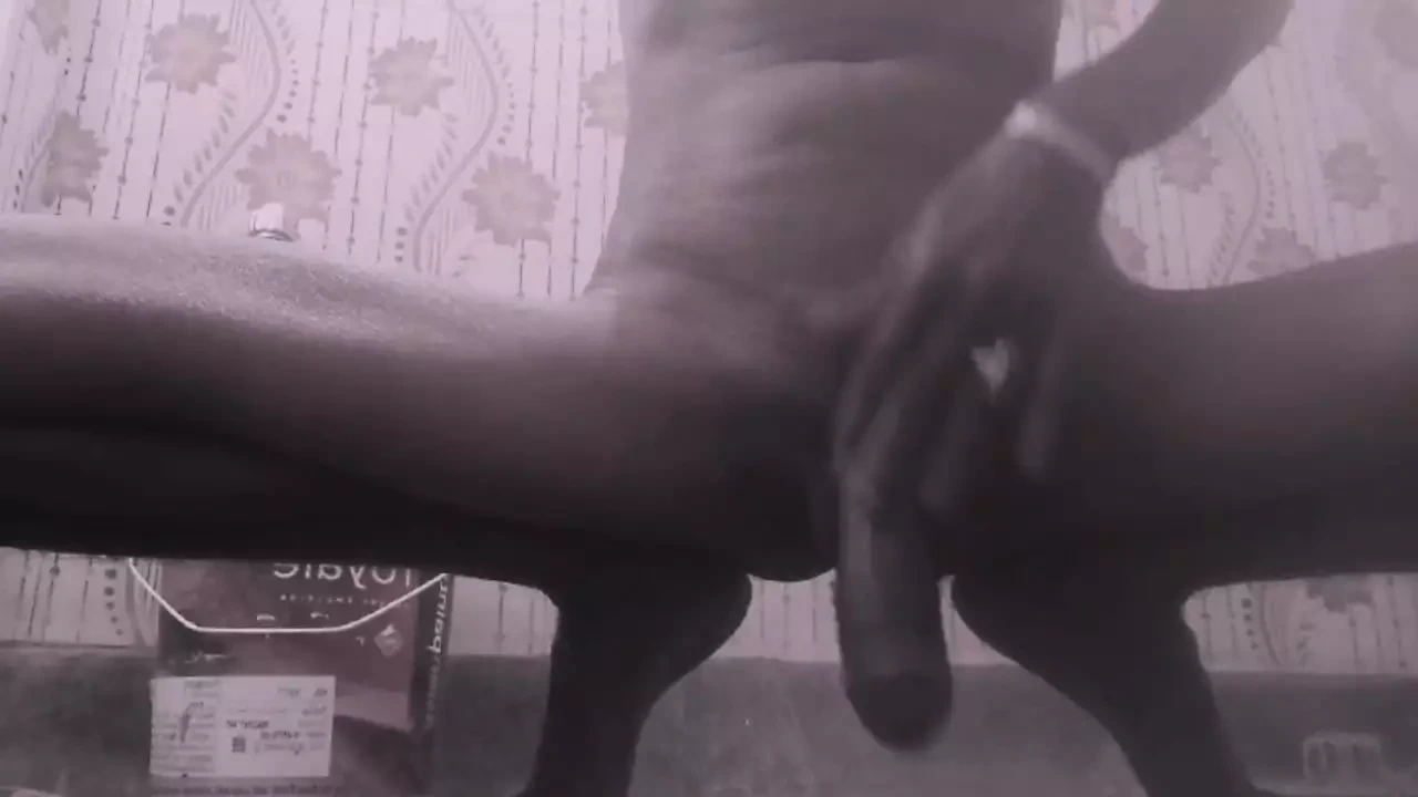 第三次在浴室用硬姿势打手枪