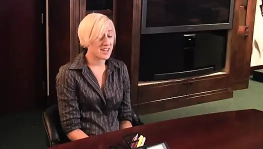 Lick my asshole ... and get my pussy wet!