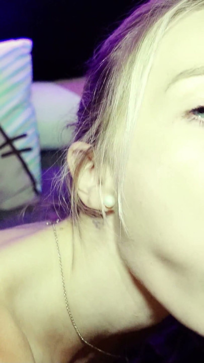 Fit German Girlfriend Give Sloppy POV Blowjob with Much Saliva and Get CIM