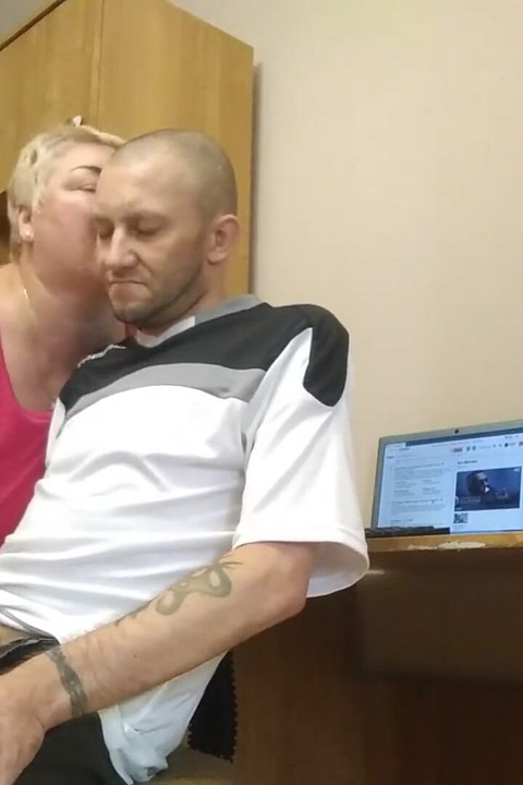 仕事で猫の秘書を犯した