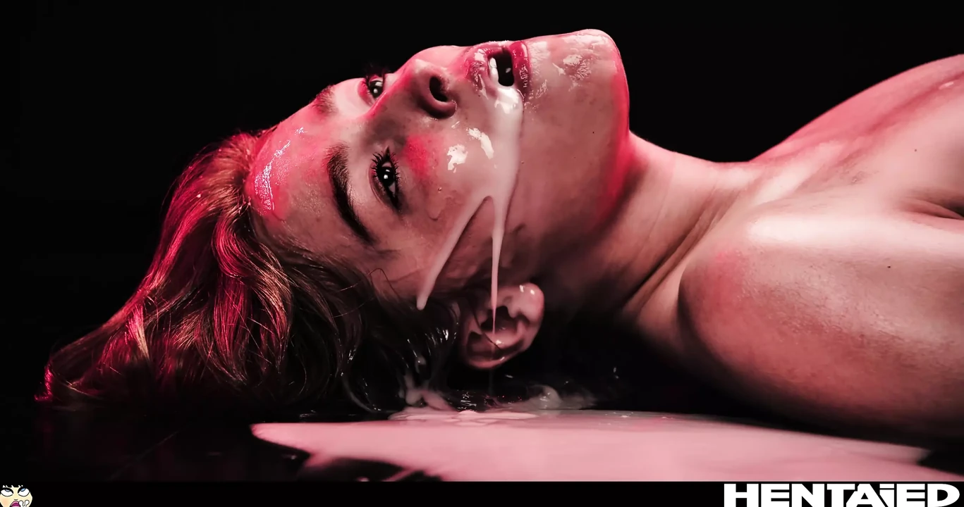 Real life Hentai – Jia Lissa gets fucked deepthroated and extream cumflated by Alien monster