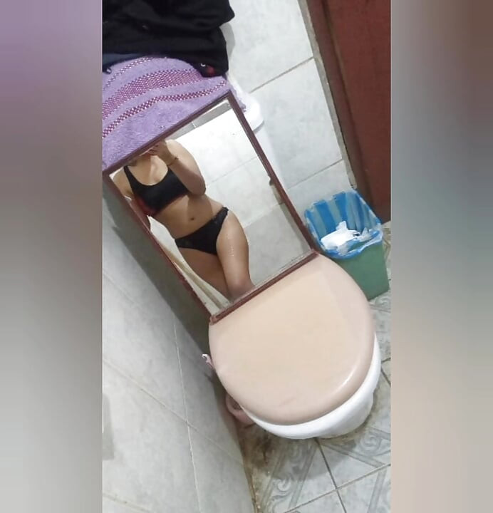 Ini adalah pek yang saya hantar kepada teman lelaki saya