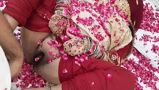 Suhagrat - seks malam pernikahan pertama - pasangan hot India baru