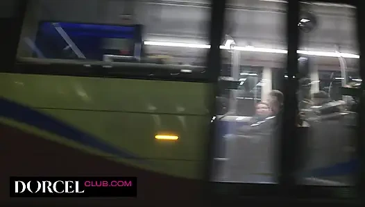 Perselingkuhan selesai jam kerja