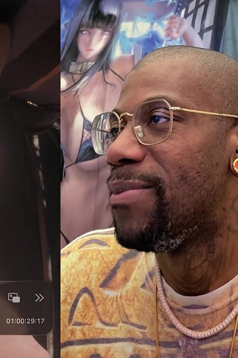 Shadowheart con la figa stretta calva si fa scopare la figa così forte da schizzare dappertutto