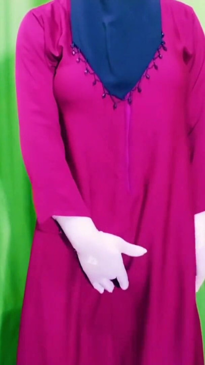 Arabă frumoasă hijabi musulmană video foarte amuzant | Clipul 1