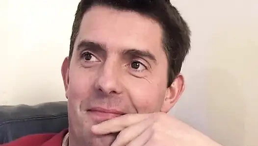 Pelacur Prancis yang menarik suka disetubuhi dari belakang