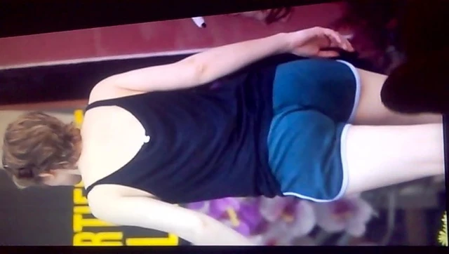CUM ON EMMA WATSON ASS