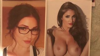 Lucy Pinder hold 2