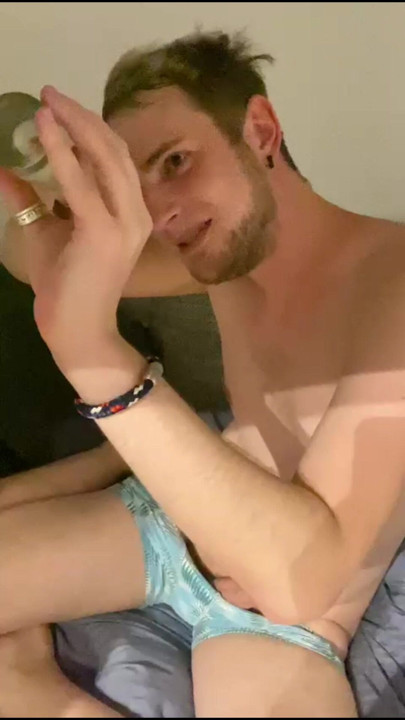 Drick upp ett glas insamlat sperma