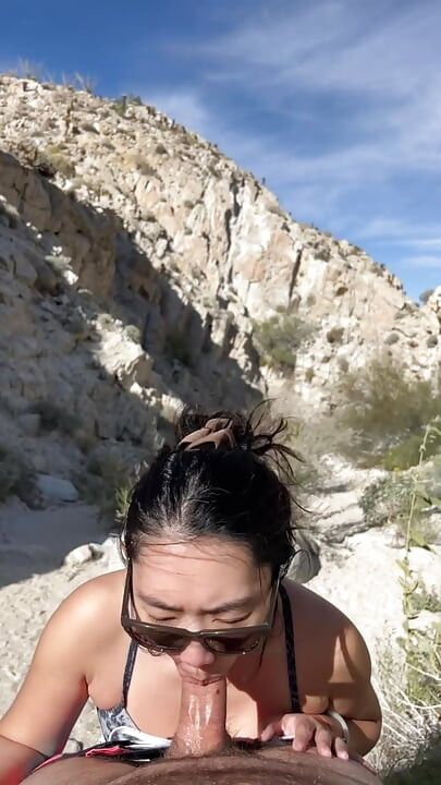 OUTDOOR blowjob while hiking in the desert - AMATEUR WMAF - Cum in Mouth PUBLIC BJ Swallow