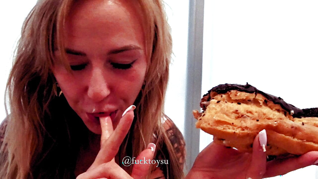 Sweet treat messy blowjob with whipped cream and double realistic dildo deepthroat