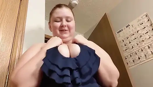 Похоть для моих намазанные маслом сиськи