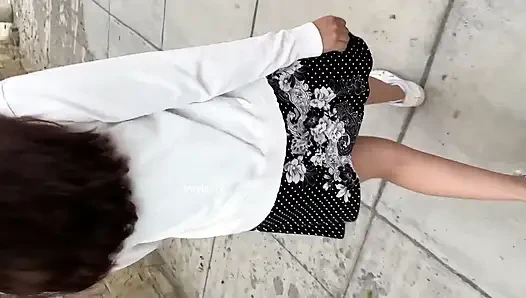 Tam video Erkek arkadaşı onu yalnız bırakıyor ve o da eğlenmek için odama gelmeyi kabul ediyor