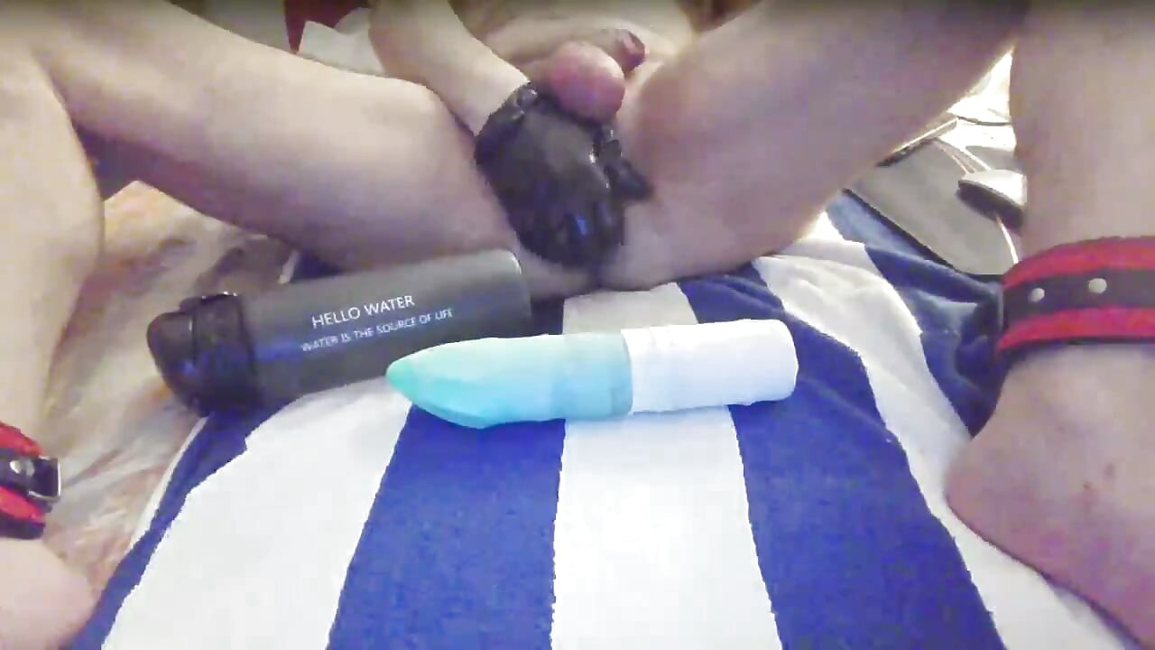 Hot alone time playing