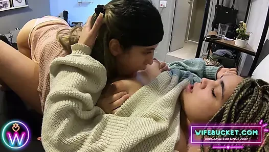 Wifebucket Amateurs - My GF dared me to film her and her best GF