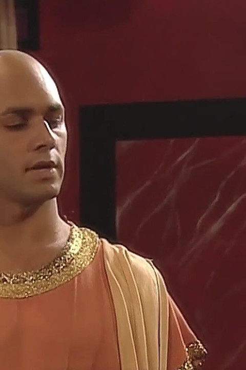 Two young Roman matrons share a nice big hard cock