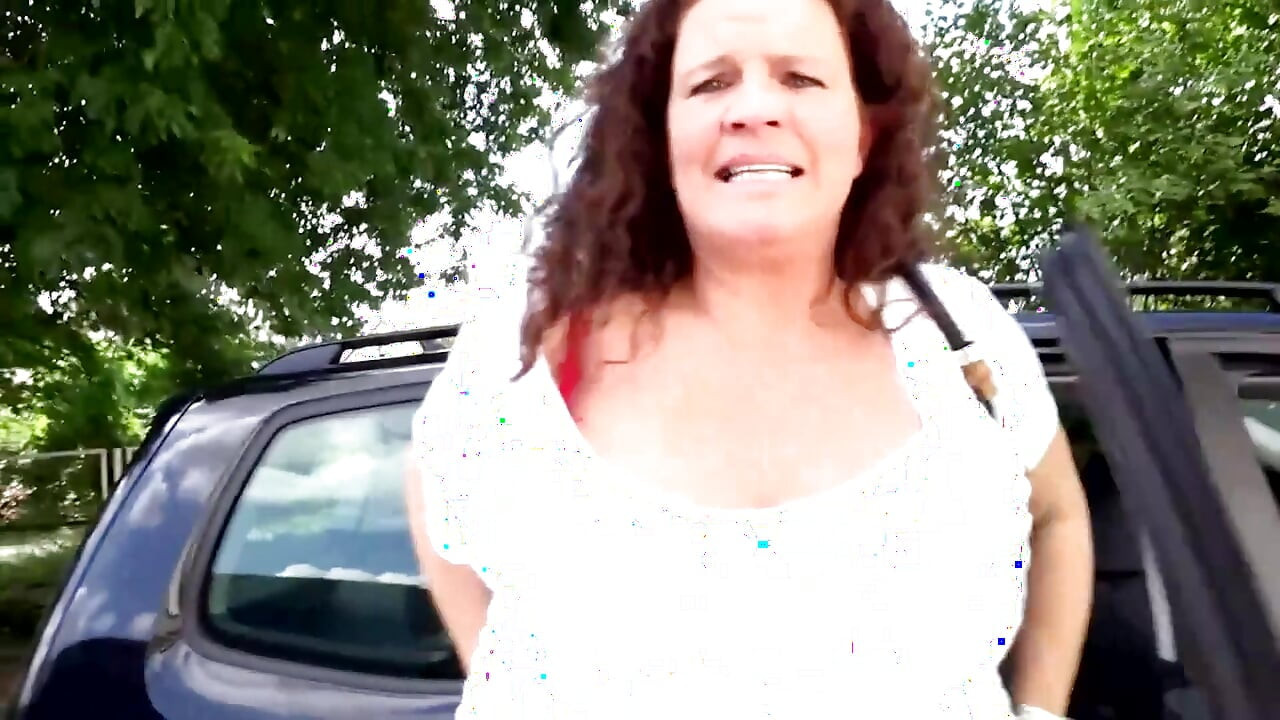Natural big boobs chubby milf fucking