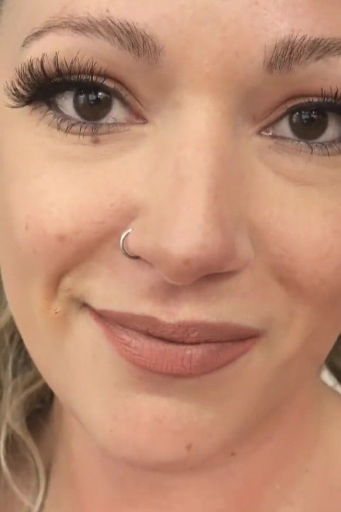 Giantess Sets a Tiny Trap