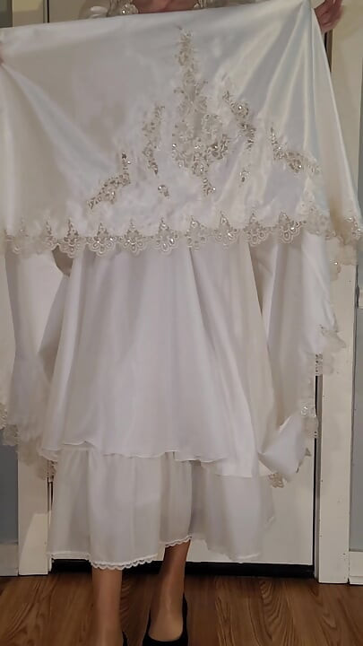 Robe de mariée vintage liquide en satin