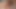 ブルネットの女の子が、きつい膣に長いチンポを受けて自慰行為をしている