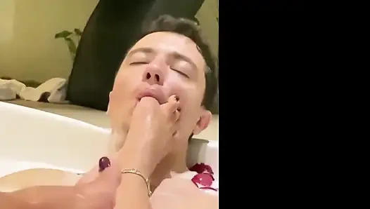 Goddess Kiffa Footjob and Foot Worship on Bathtub