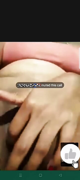 Desi freundin fingert bei videoanruf mit ihrem freund