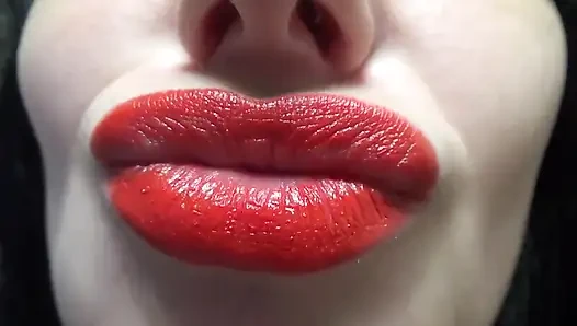 Öp beni bebeğim! Kırmızı ruj ve büyük seksi dudak fetişi