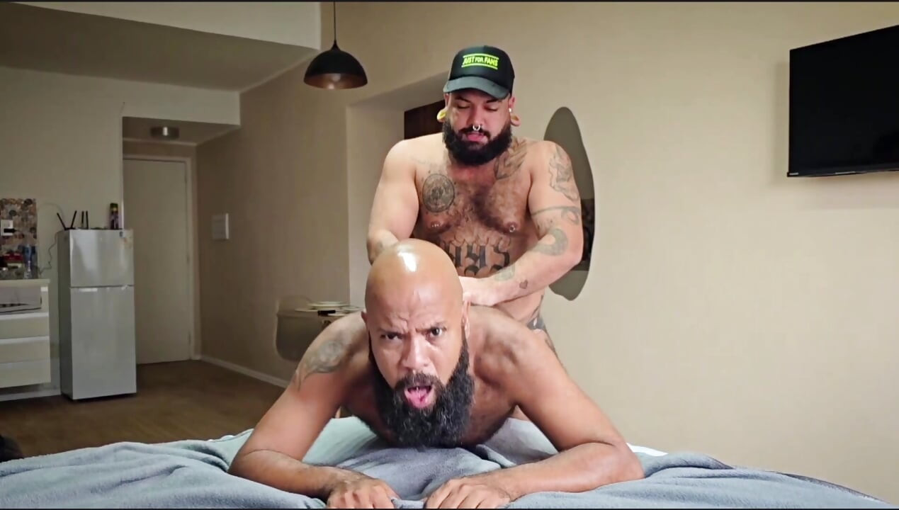 Big hairy bears fucking horny, without a condom.