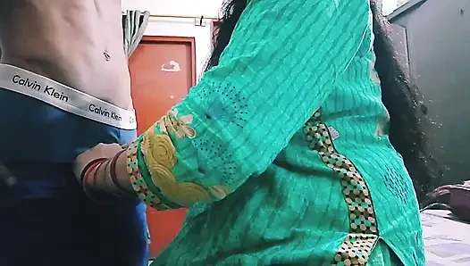 Pakistanlı öğretmen öğrenciyi sikiyor