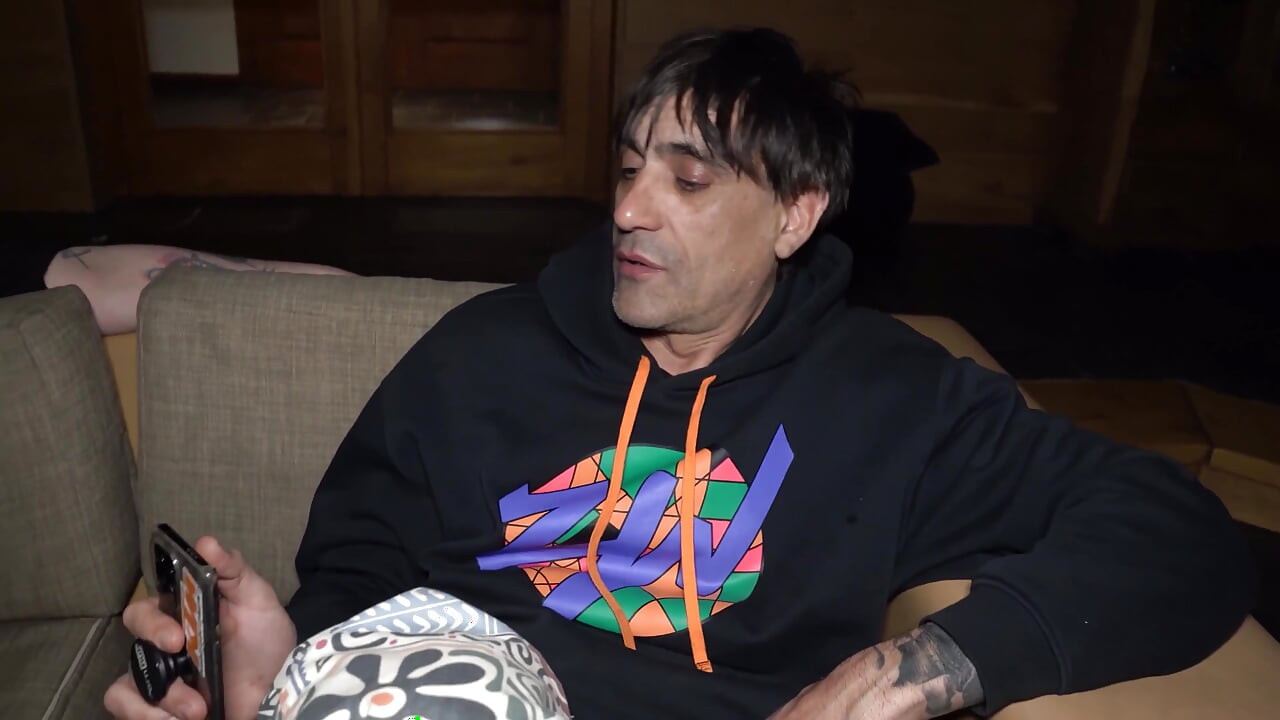 Die Große Argentinische Porno-orgie: 4 Huren Durstig Nach Schwanz Und 2 Glückspilzen! - Knock Knock-club