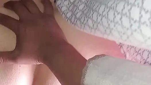 Yacartalı tatlı kız sikiliyor