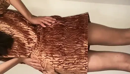 An arabic girl showing her hot body parts amateur homemade video