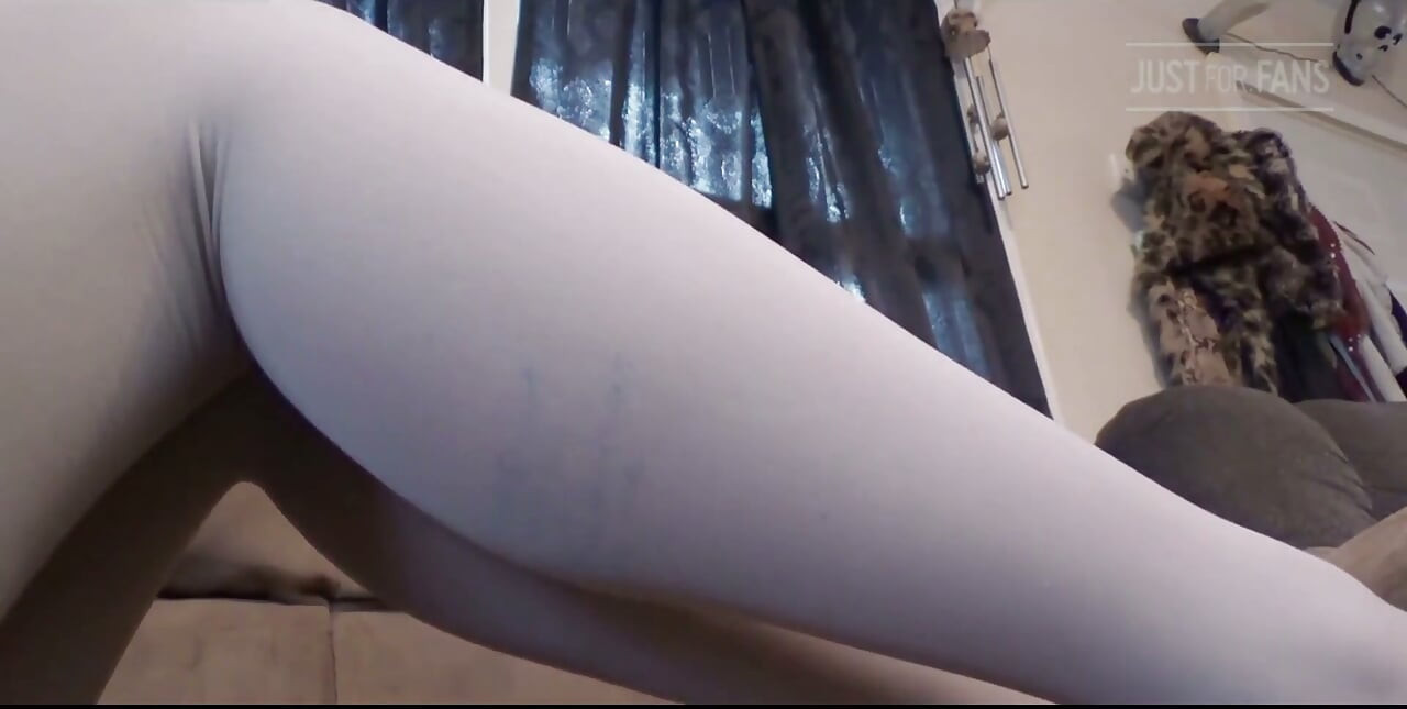 Tan Stocking Calf Flexes