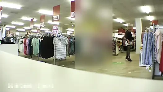Yeni mini etek aranıyor