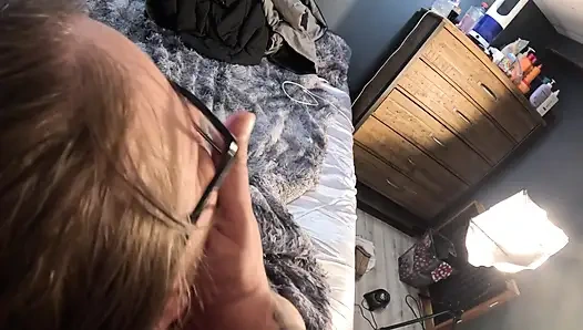 Big ass stepmom Kayleigh Reid gets stuck