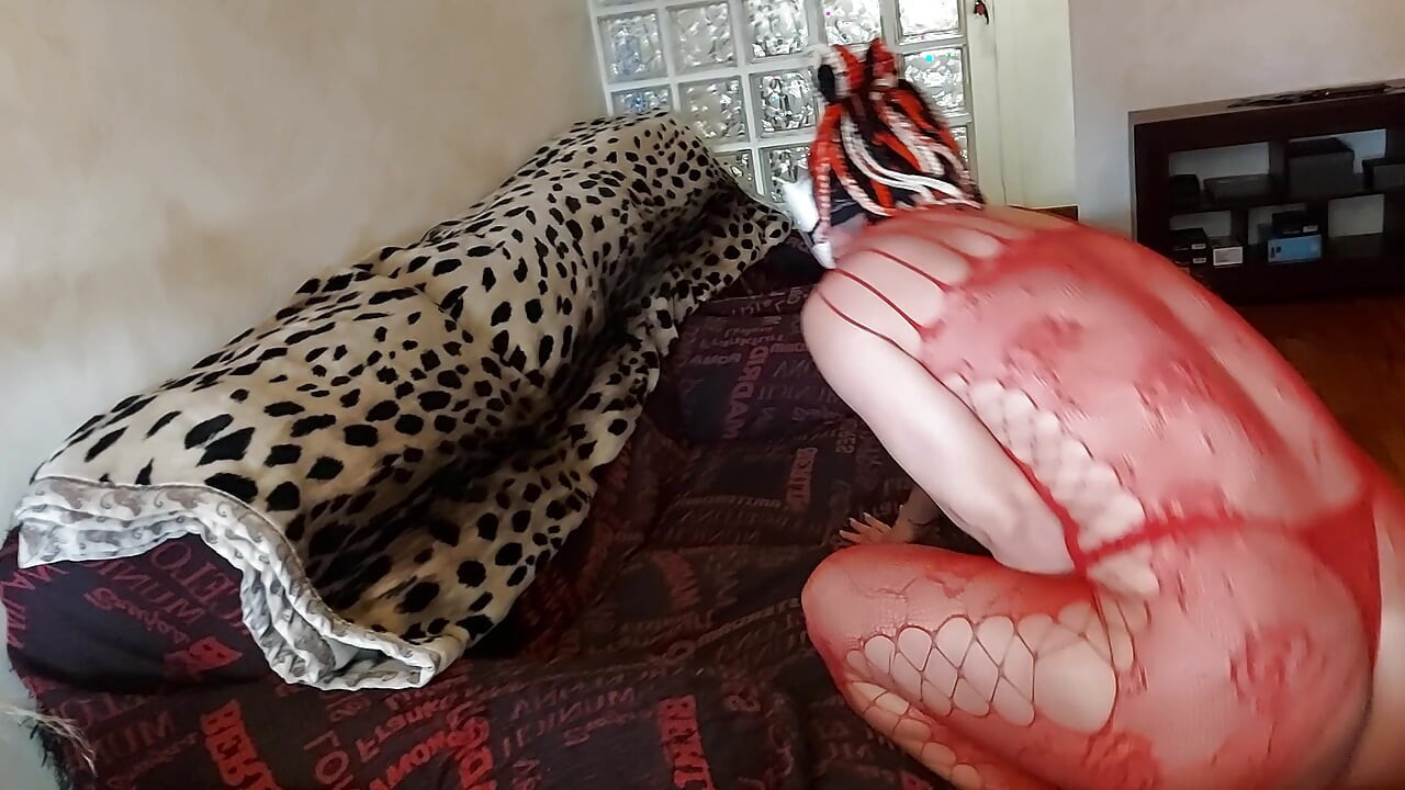 Cachonda y aterradora para ti