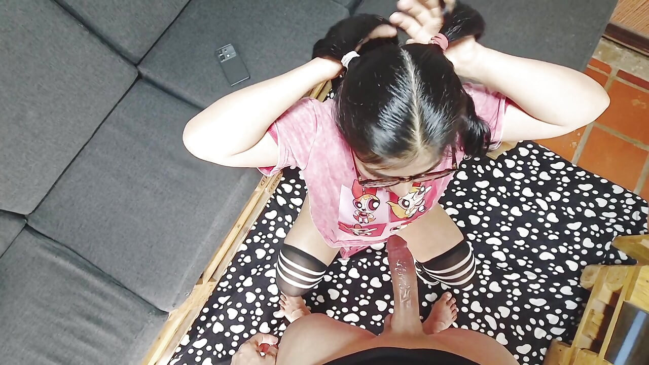 FIRST PART latina gives the best blowjobs.. he rides and lets his rich vajina be filled with milk