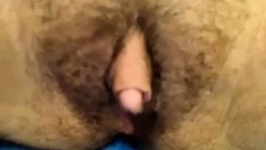 Hairy pussy big clit (no sound)